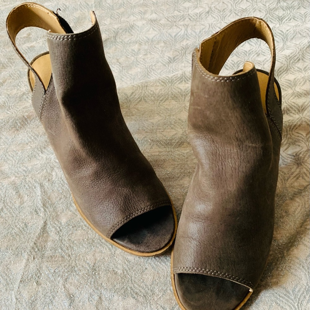 Lucky Brand Brown Leather Peep Toe Booties S 8 1/2